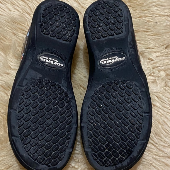 Easy Street clogs - Picture 4 of 5